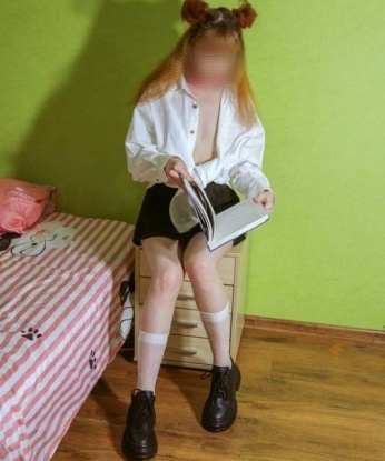 Живу в Москве и готова подарить тебе незабываемые моменты нашей встречи. Мои услуги включают все, о чем ты мечтал - от расслабляющего массажа до страстных эмоций. Качество и профессионализм - мои самые сильные стороны. Не забудь взглянуть на мои фото, чтобы почувствовать волнующую предвкушение нашей встречи. Мои клиенты остаются довольными и возвращаются ко мне снова и снова. Жду твоего звонка, чтобы мы воплотили в жизнь все свои сокровенные фантазии! 😉🔥💋 Роза